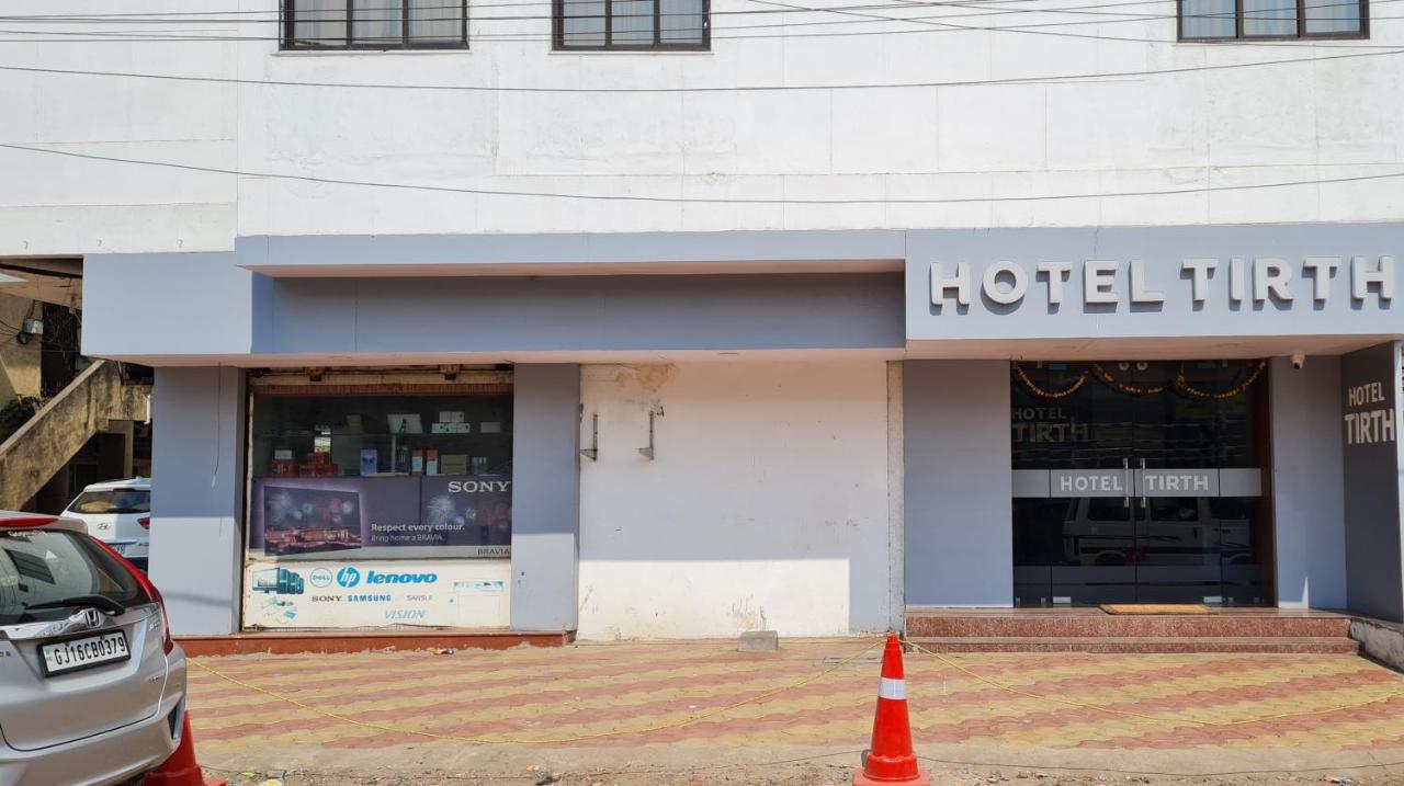 Hotel Tirth Ankleshwar Екстер'єр фото