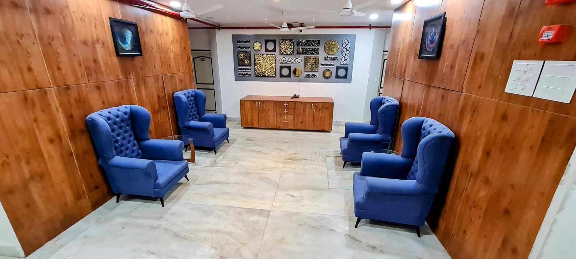 Hotel Tirth Ankleshwar Екстер'єр фото